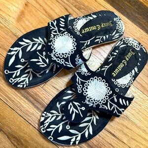 Vtg Y2K Juicy Couture Flip Flops Floral Embroidered Slip on Sandals
